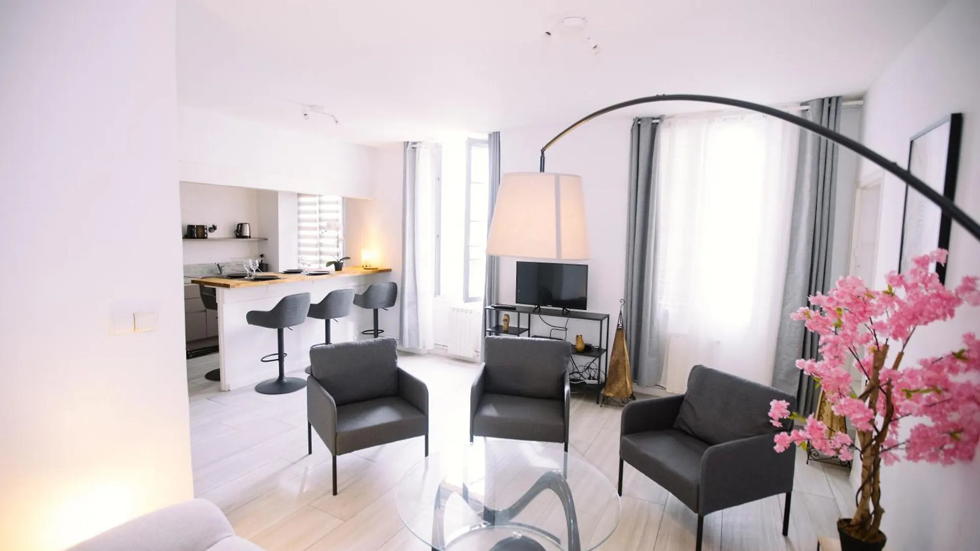 Grand Appartement 3 Chambres - Centre Toulon